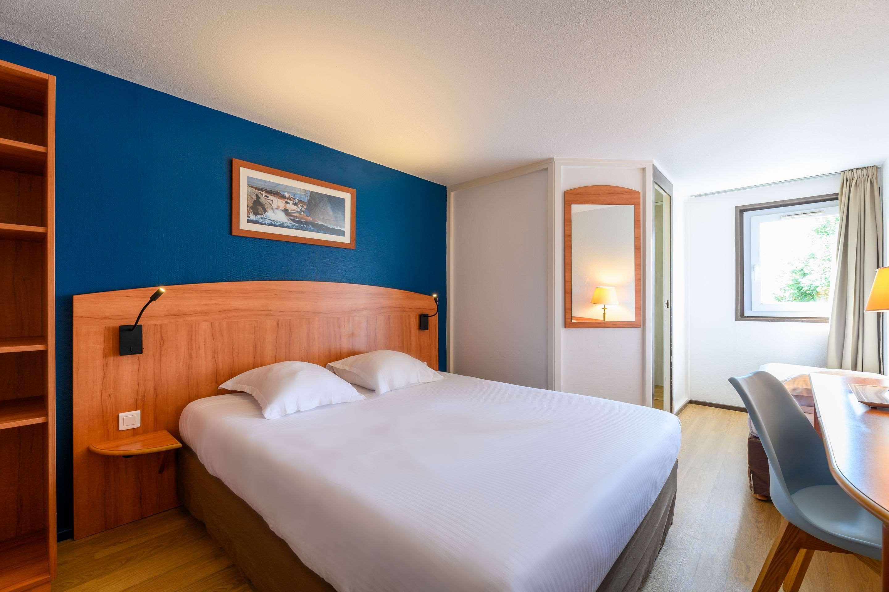 Comfort Hotel Evreux Luaran gambar