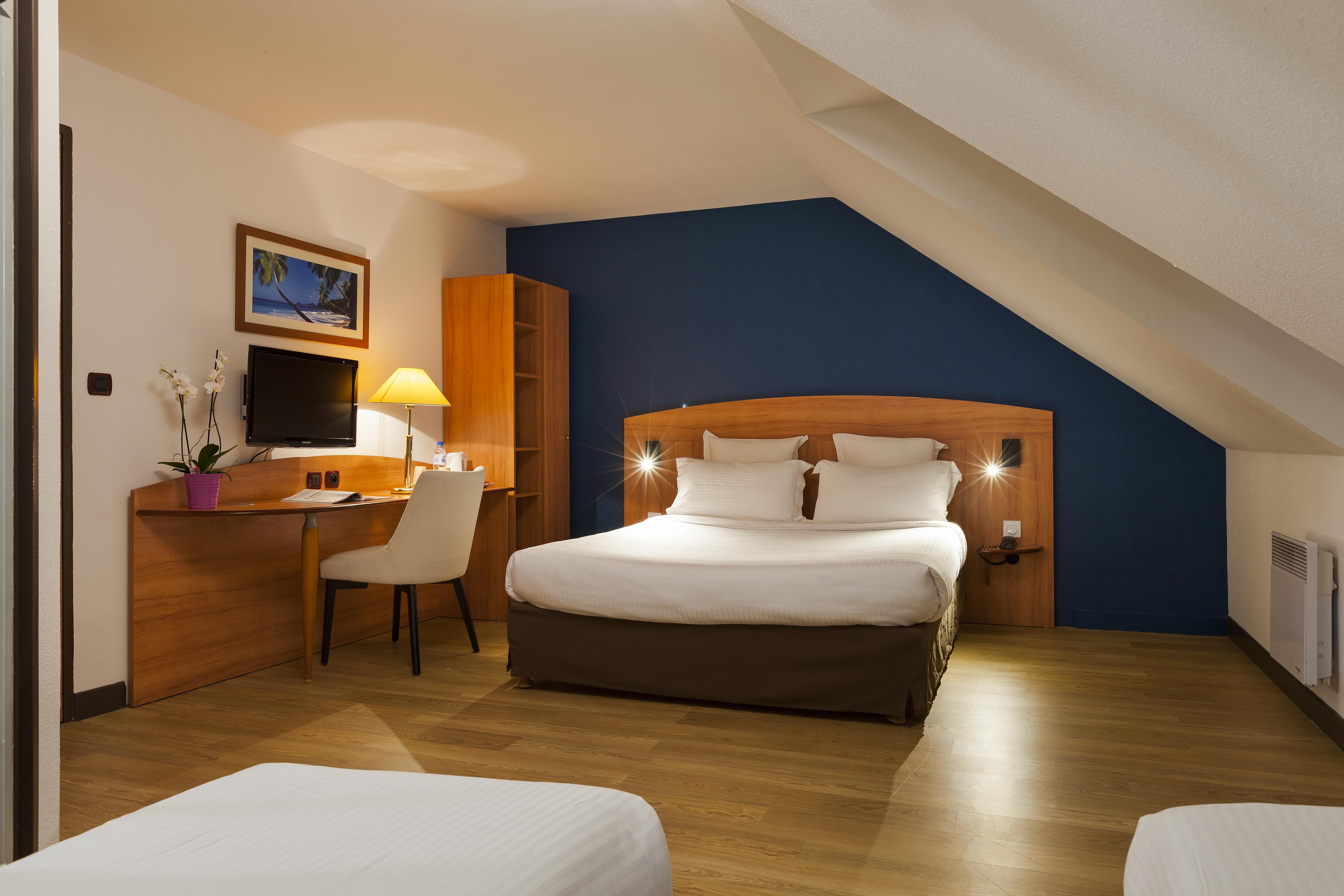 Comfort Hotel Evreux Luaran gambar