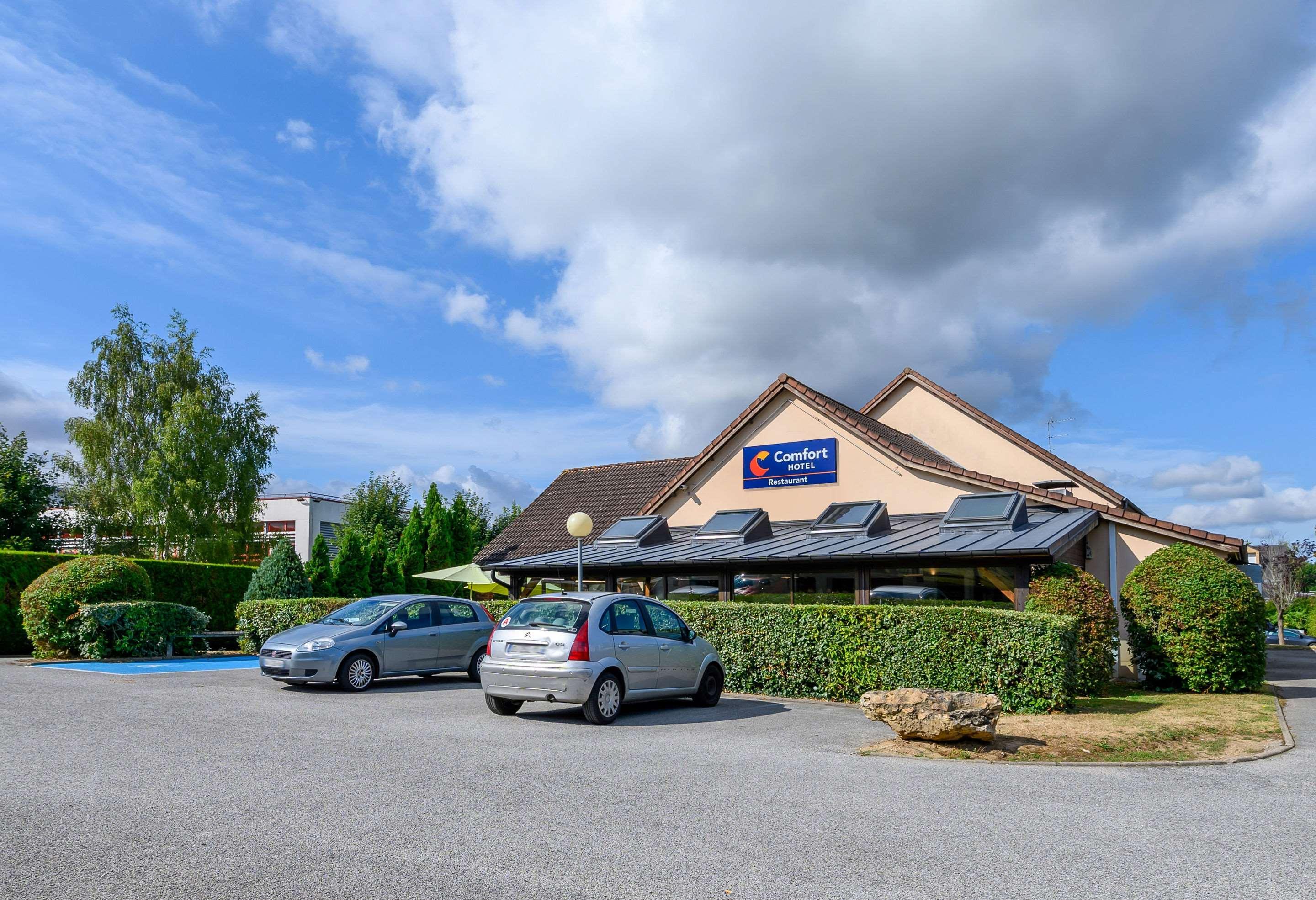 Comfort Hotel Evreux Luaran gambar