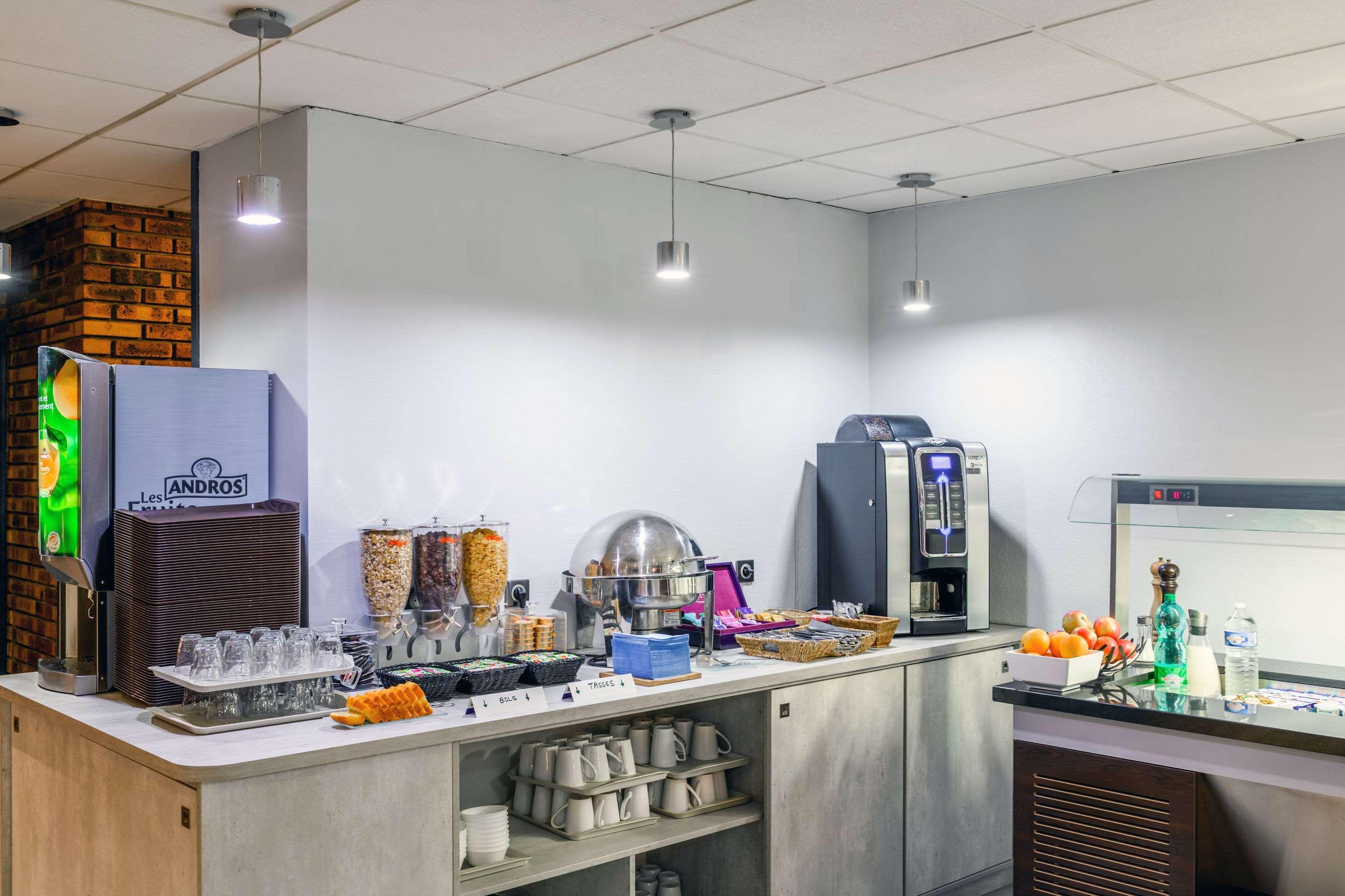 Comfort Hotel Evreux Luaran gambar