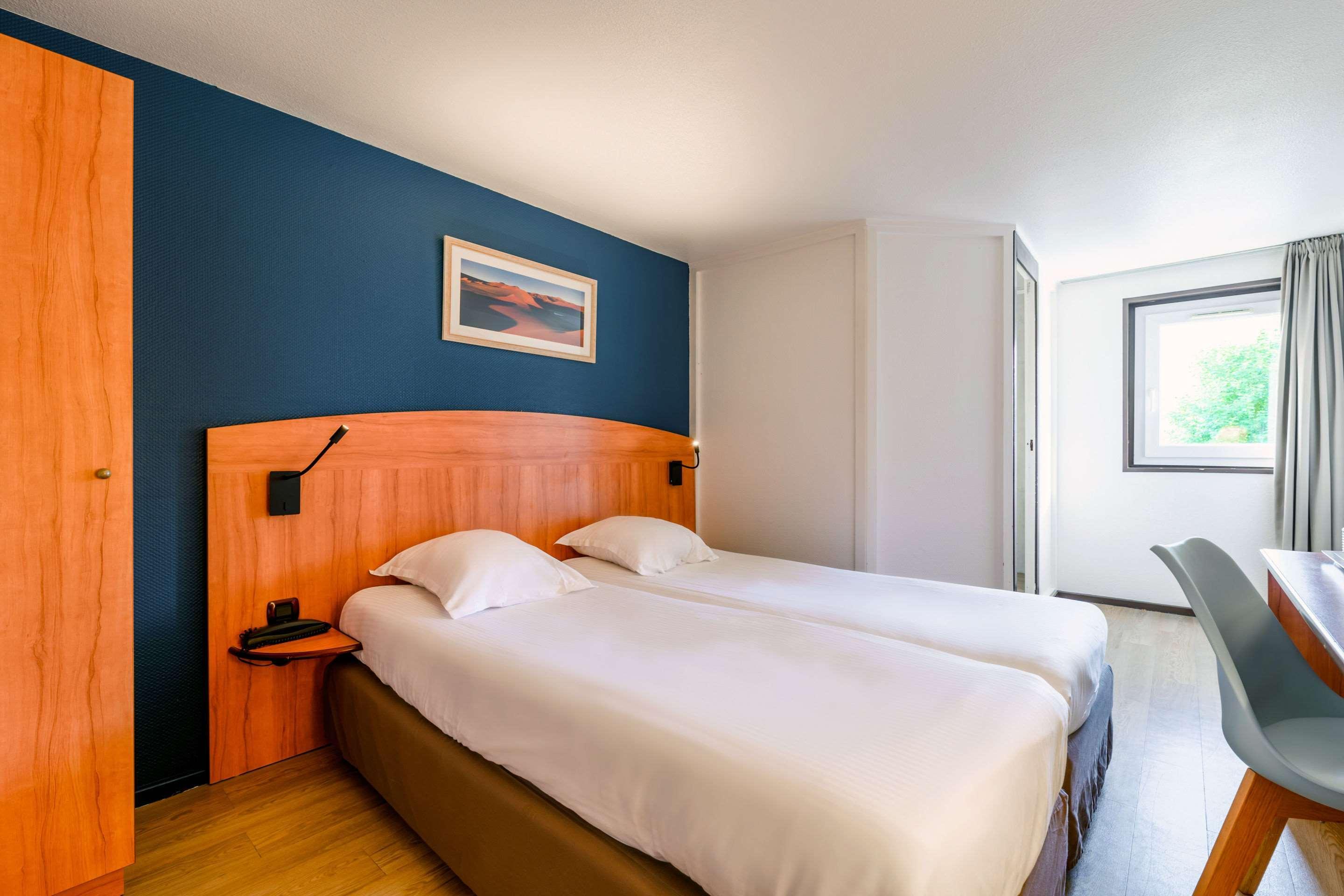 Comfort Hotel Evreux Luaran gambar