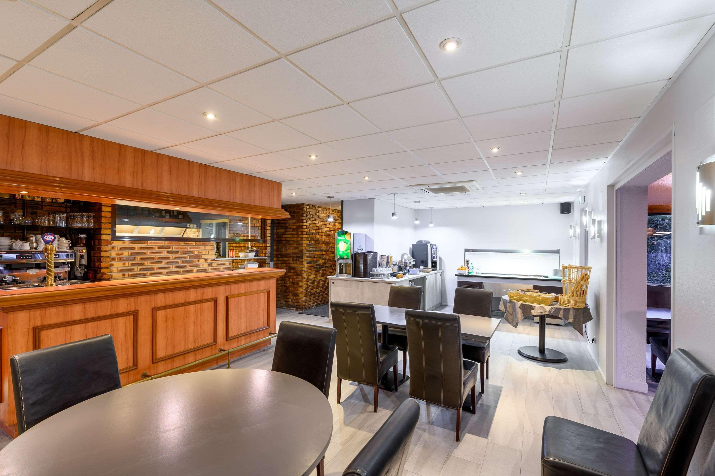 Comfort Hotel Evreux Luaran gambar