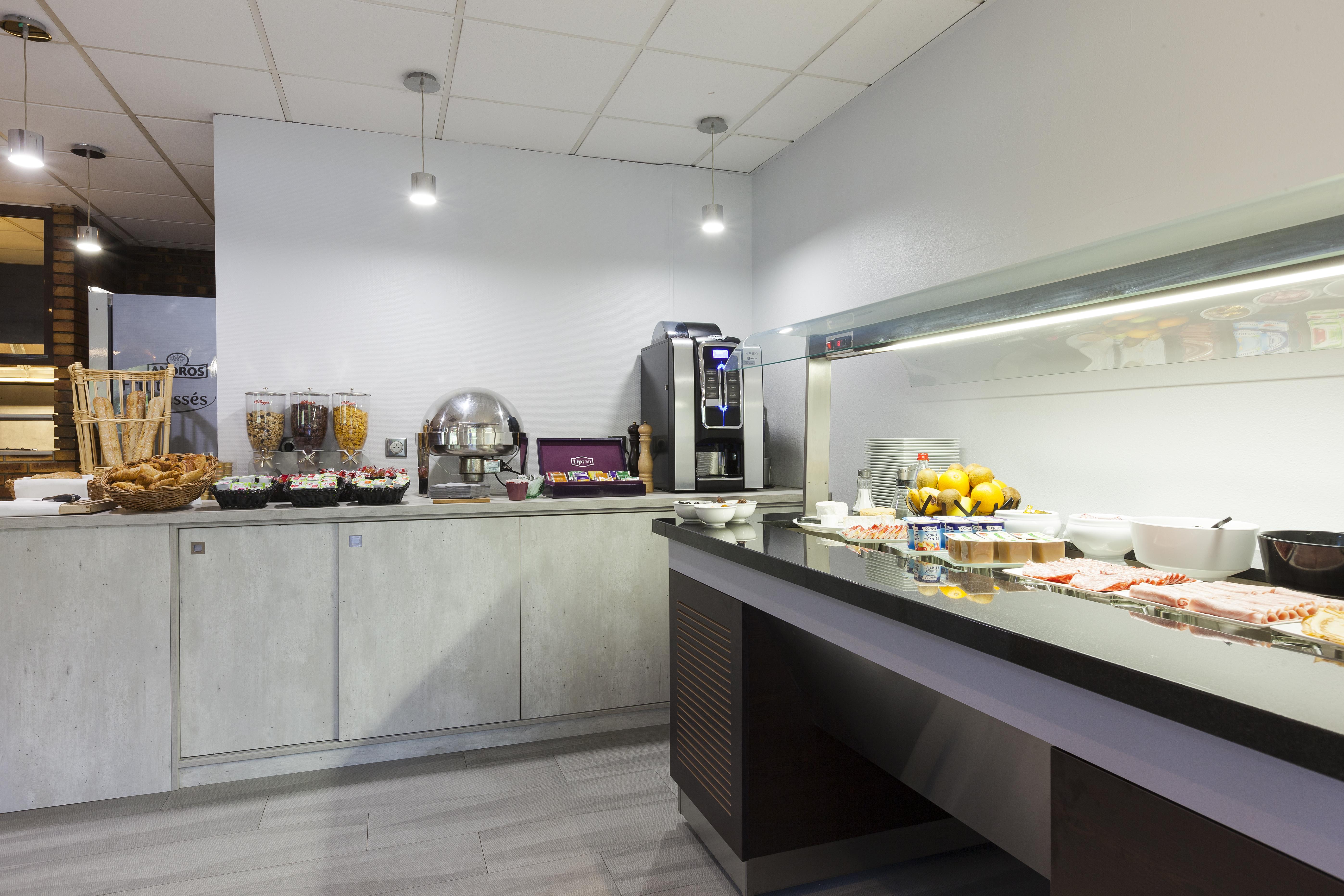 Comfort Hotel Evreux Luaran gambar
