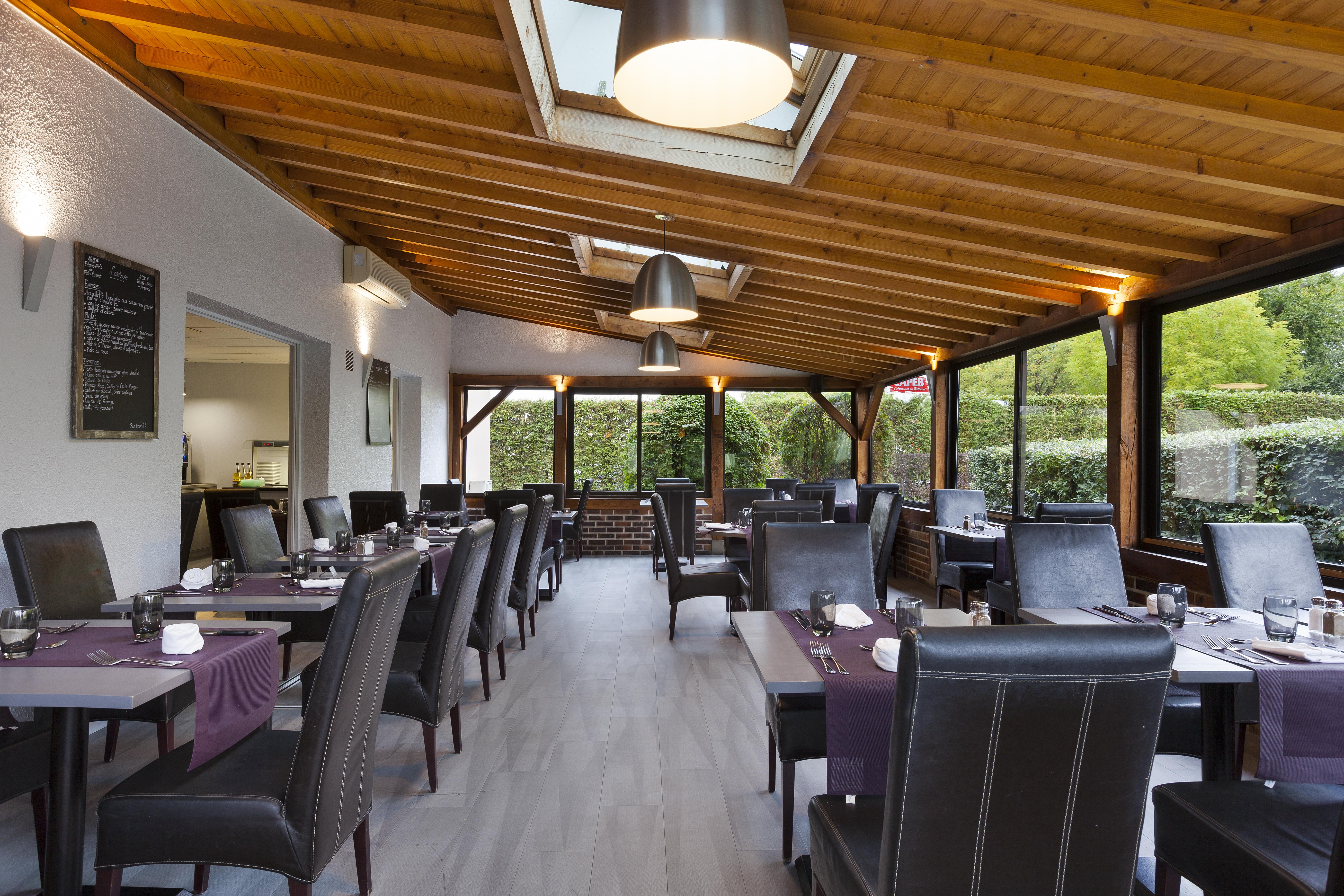 Comfort Hotel Evreux Luaran gambar